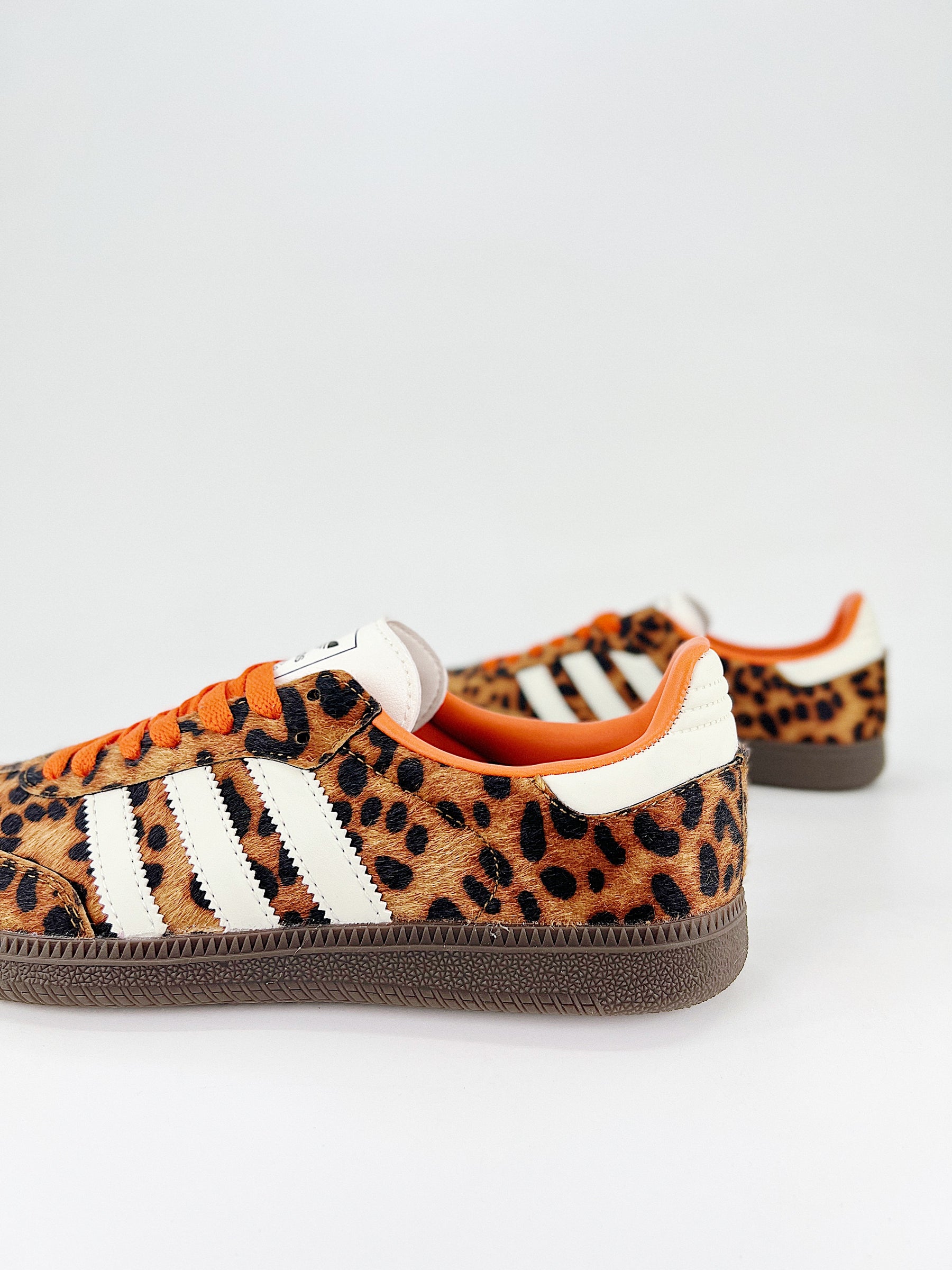 Adidas Samba OG Preloved Red Leopard