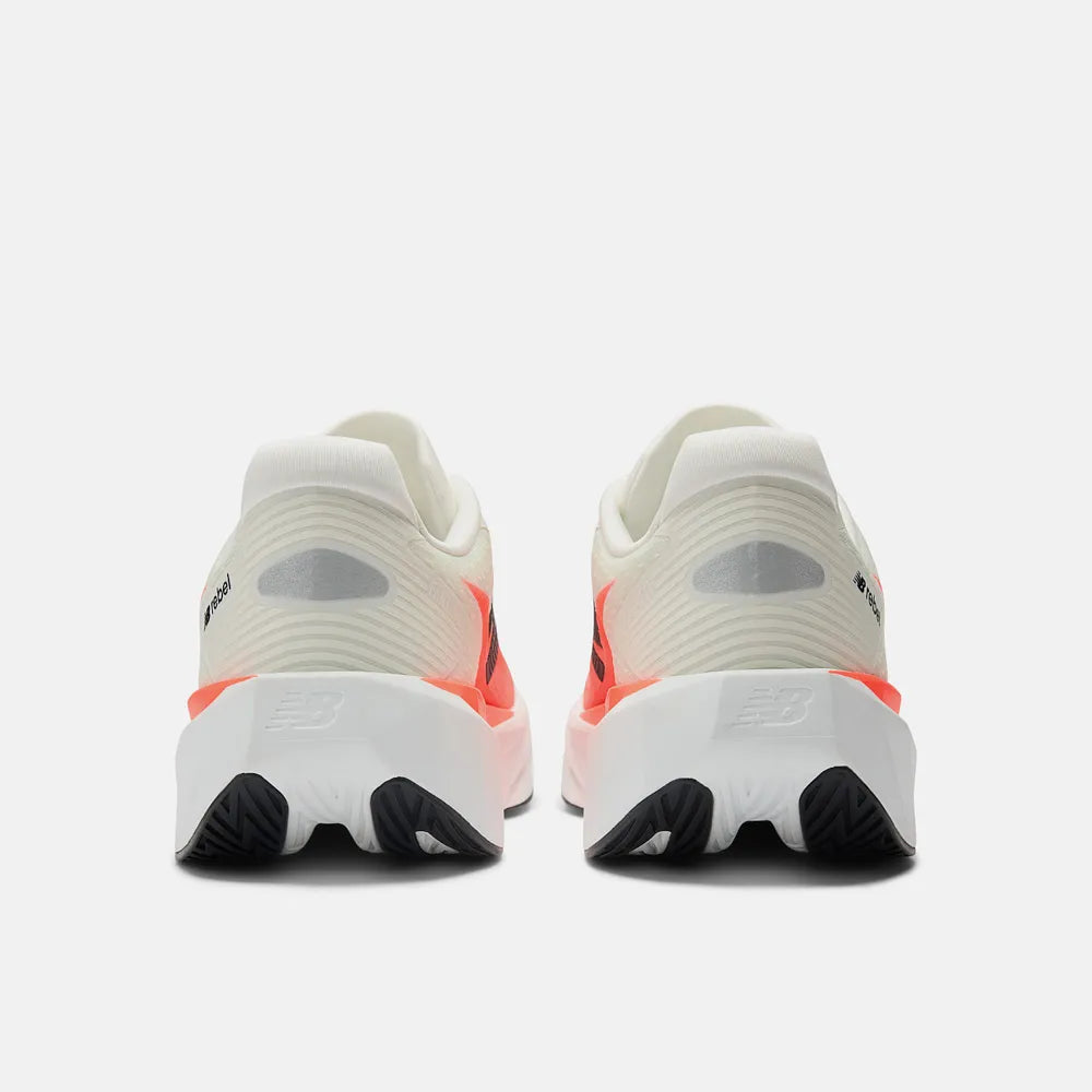 Tênis New Balance Fuelcell Rebel V5