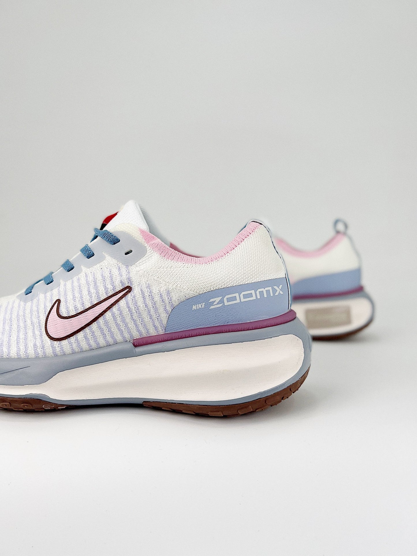 Tênis Nike Invincible 3