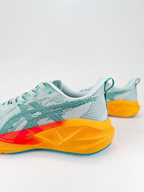 Tênis Asics Novablast 5