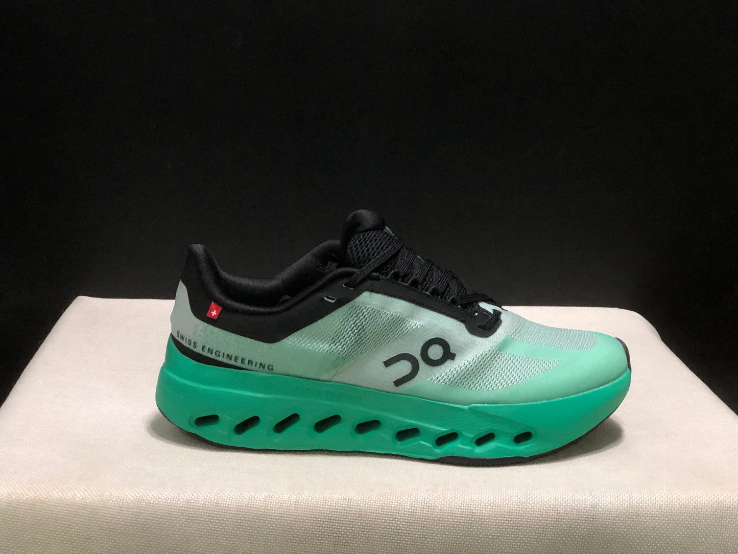 Tênis On Running Cloudsurfer Next