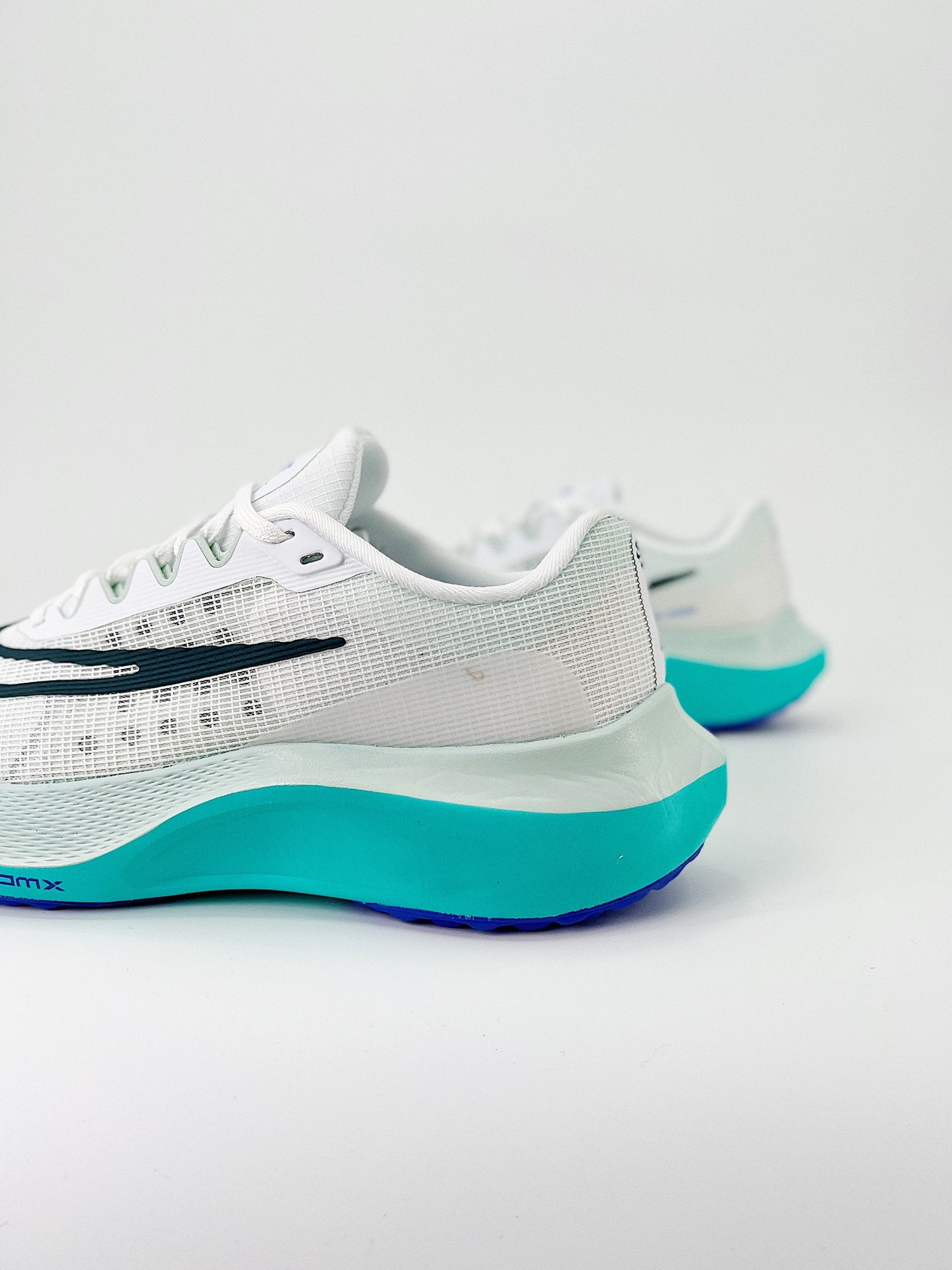 Tênis Nike Zoom Fly 5