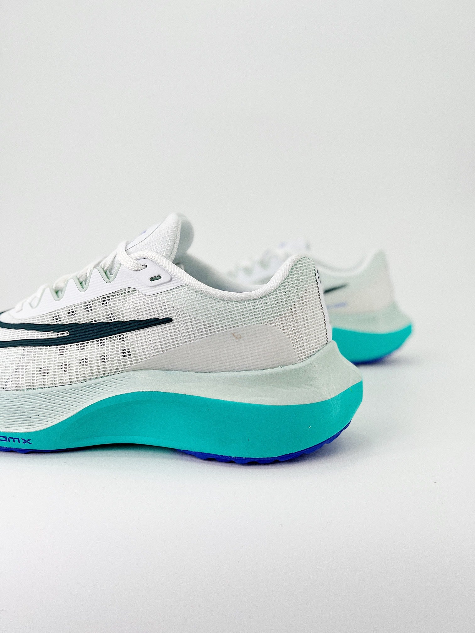 Tênis Nike Zoom Fly 5