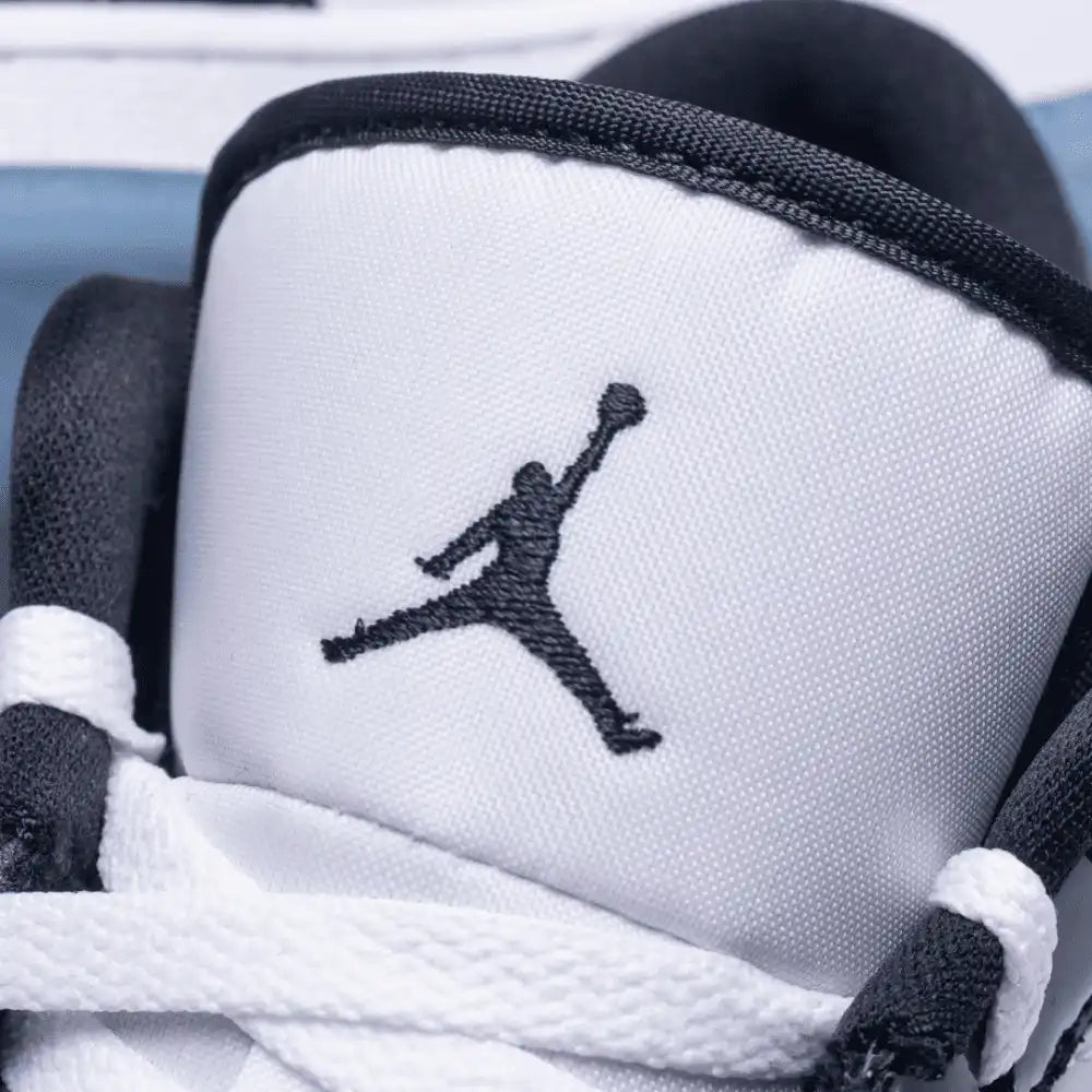 Air Jordan 1 Low SE Concord