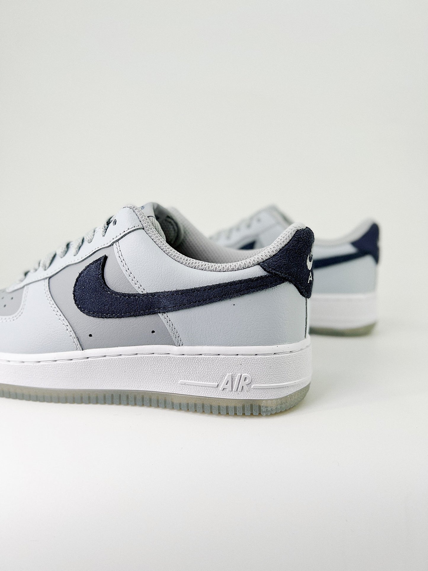 Nike Air Force 1 Low Pure Platinum Light Carbon