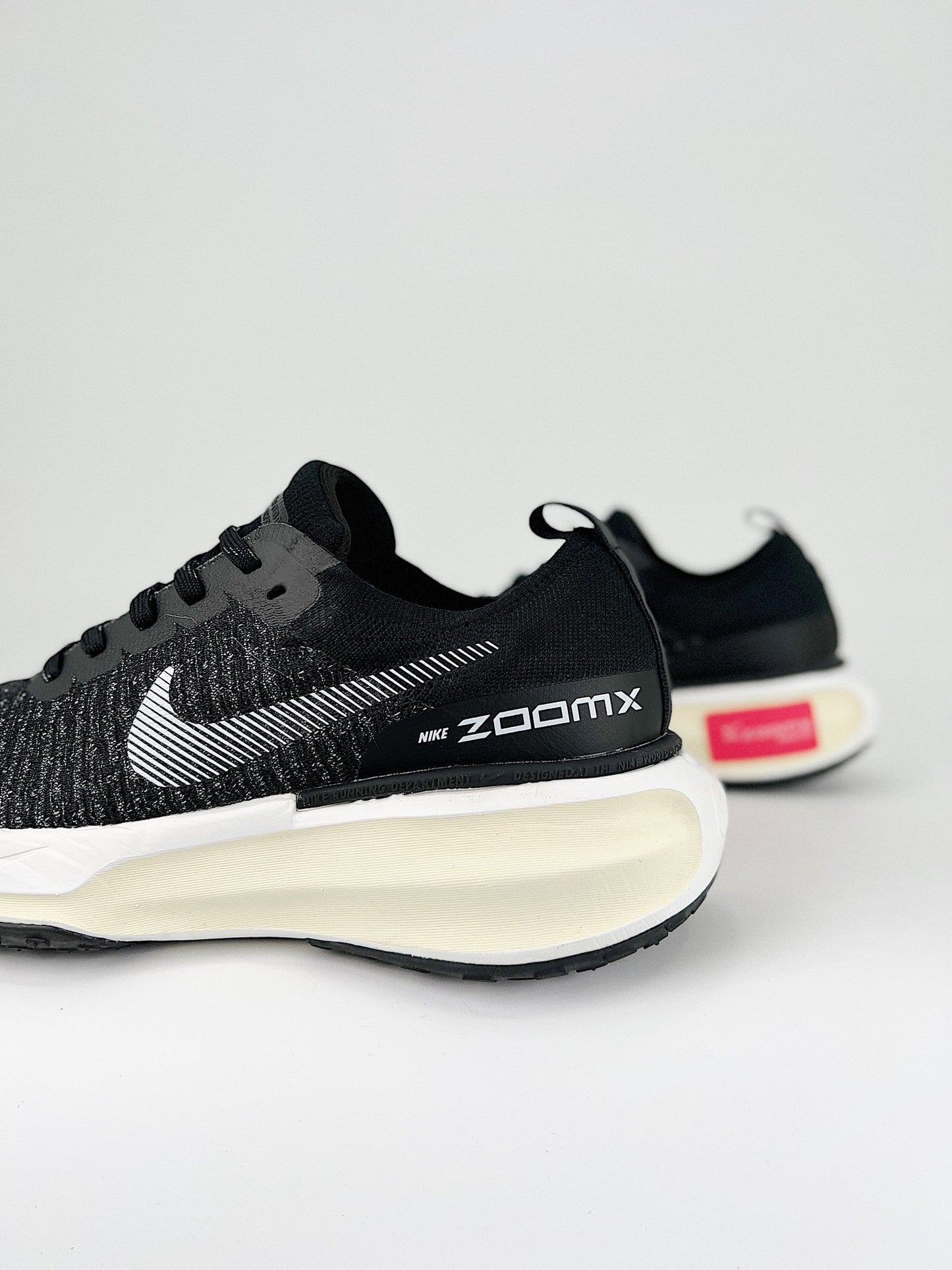 Tênis Nike Invincible 3