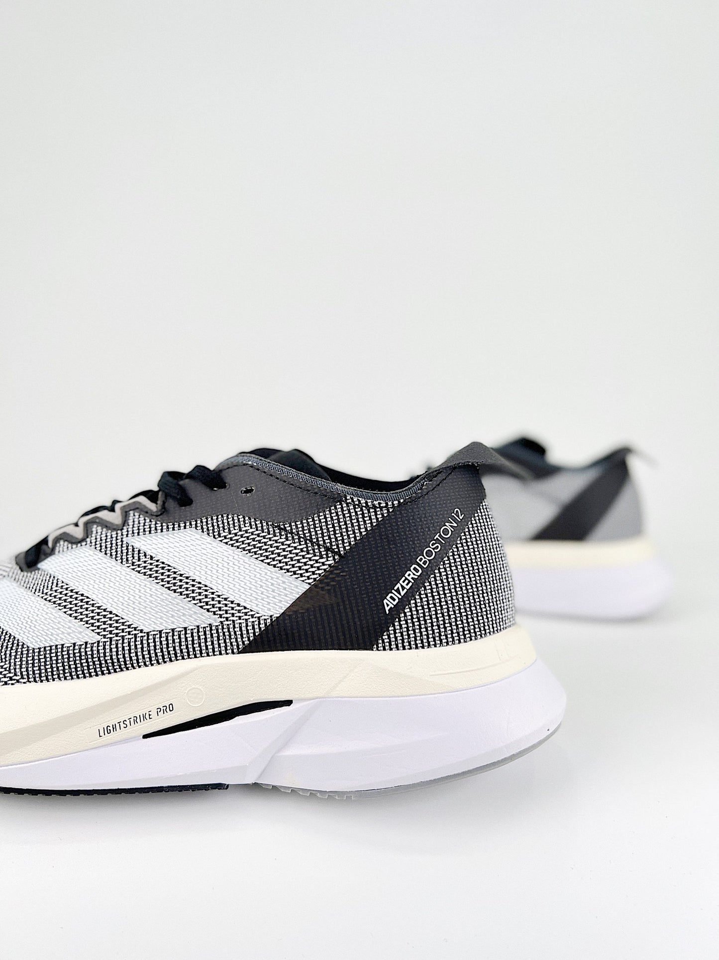 Tênis Adizero Boston 12