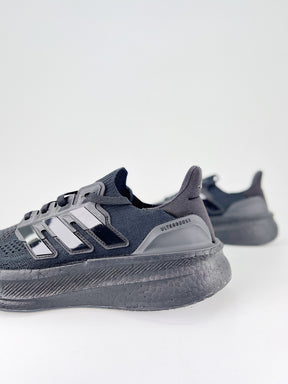Tênis Adidas Ultraboost 5
