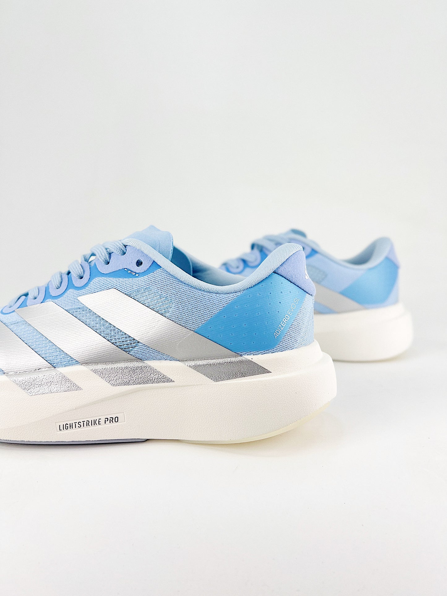 Tênis Adizero EVO SL