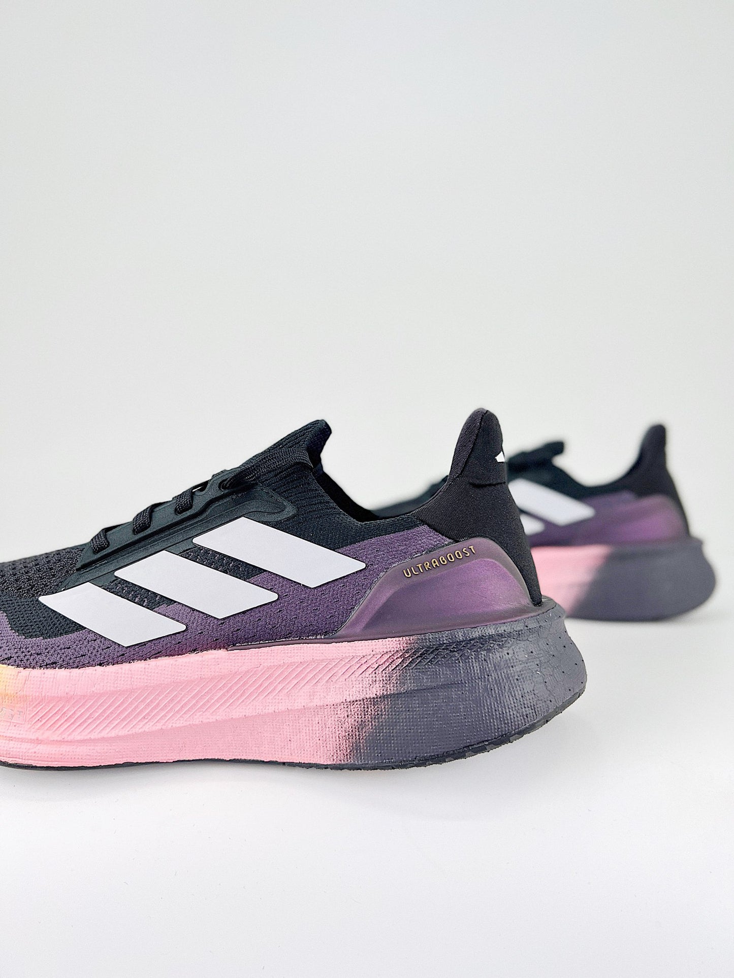 Tênis Adidas Ultraboost 5x