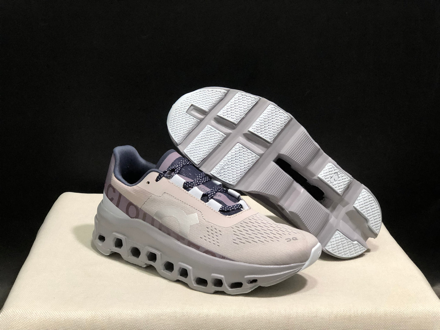 Tênis On Running Cloudmonster