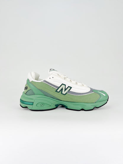 New Balance 1000 Mallard Green Sea Salt