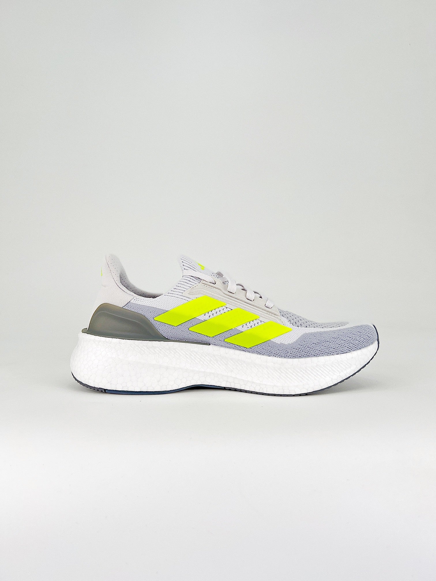 Tênis Adidas Ultraboost 5x