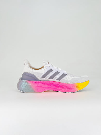 Tênis Adidas Ultraboost 5