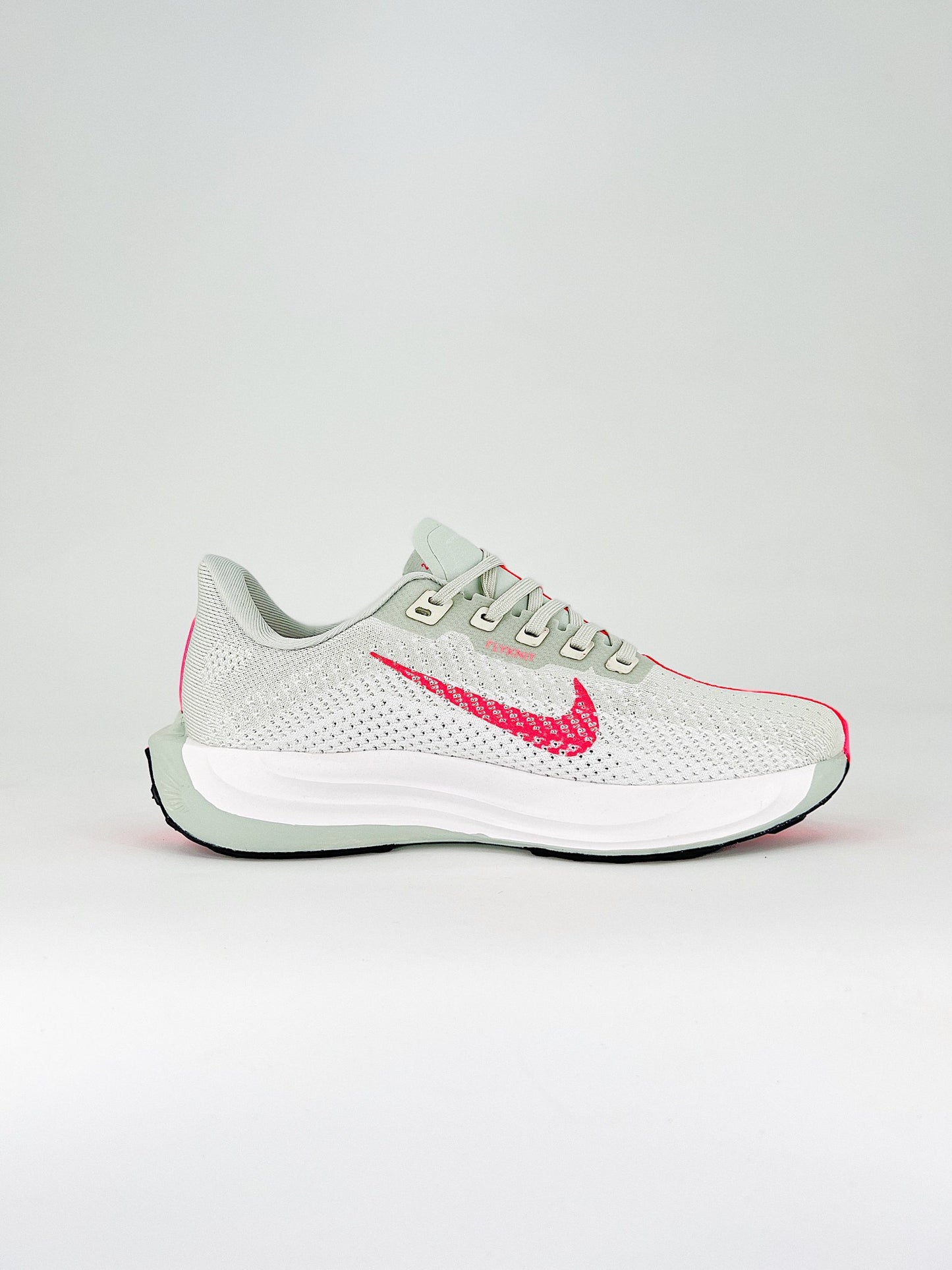 Tênis Nike Pegasus Plus