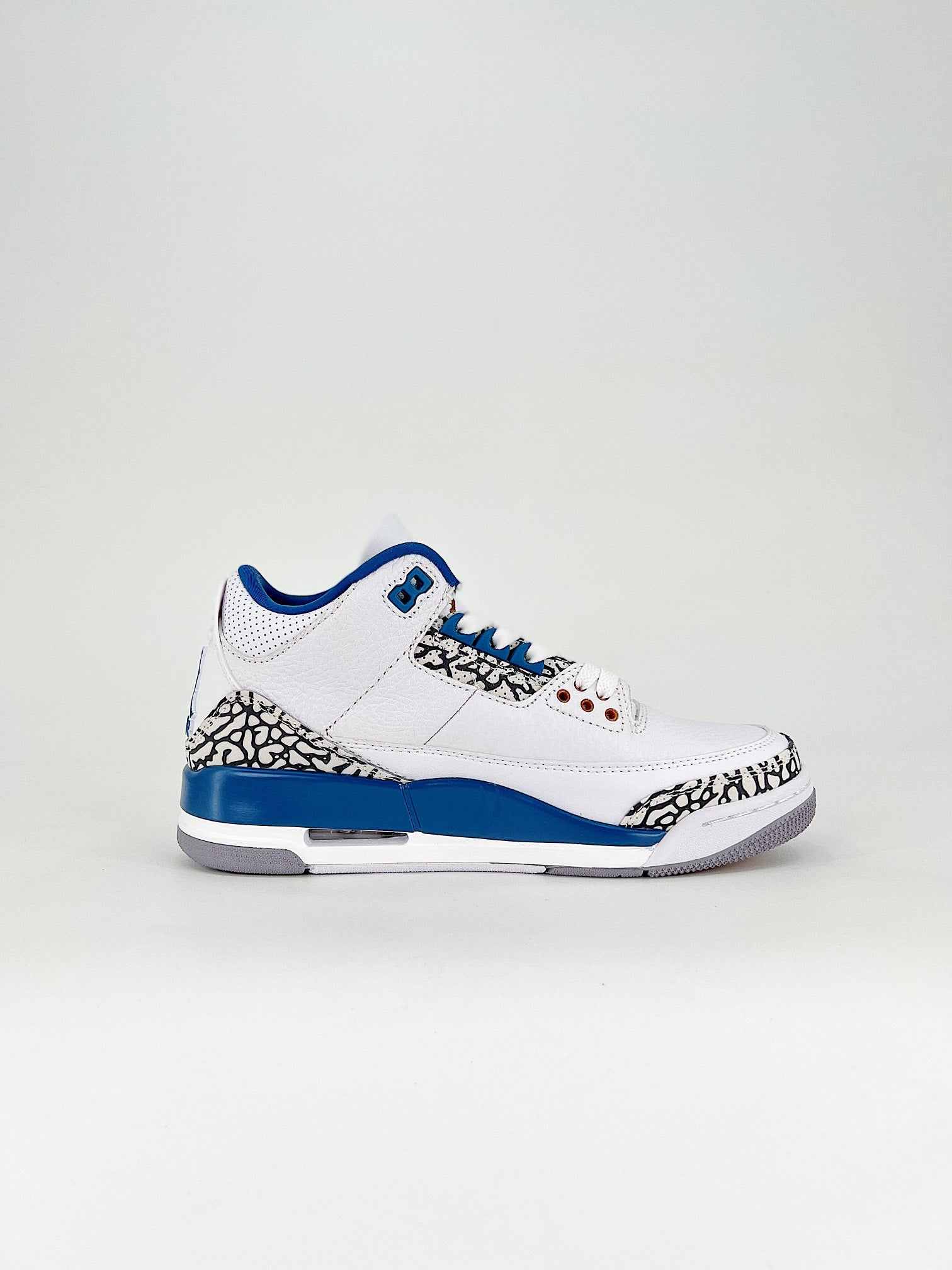 Air Jordan 3 Wizards True Blue and Copper