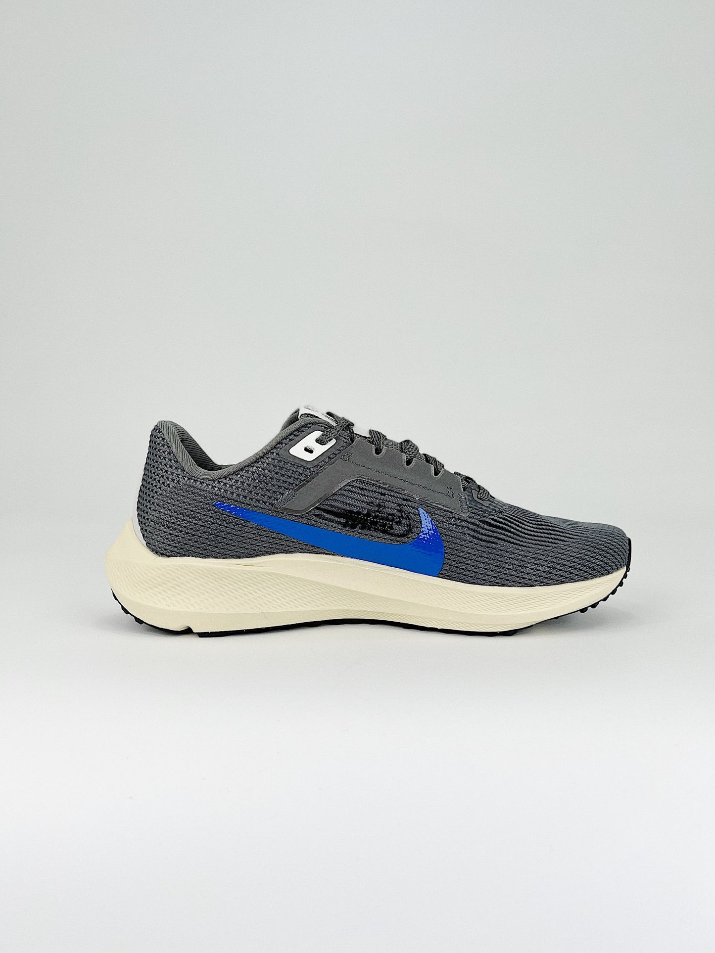 Tênis Nike Pegasus 40