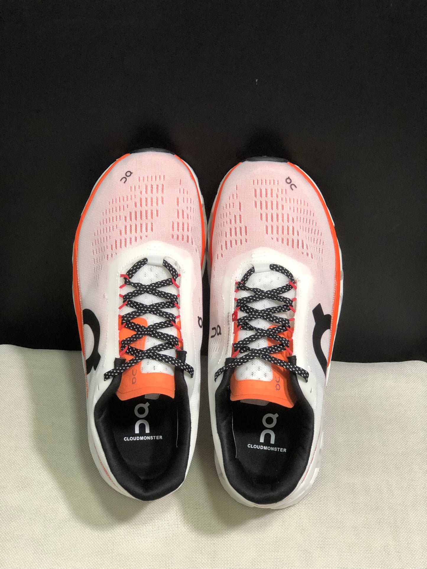 Tênis On Running Cloudmonster 2