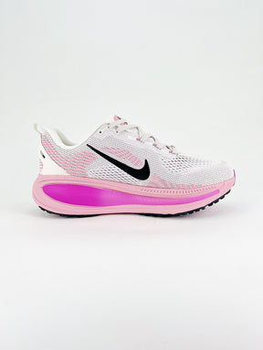 Tênis Nike Vomero 18