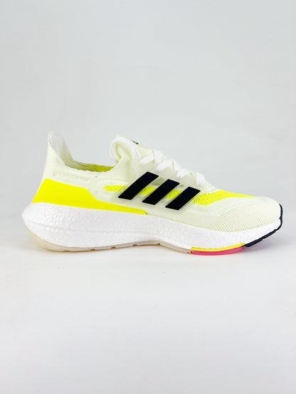 Tênis Adidas UltraBoost 21