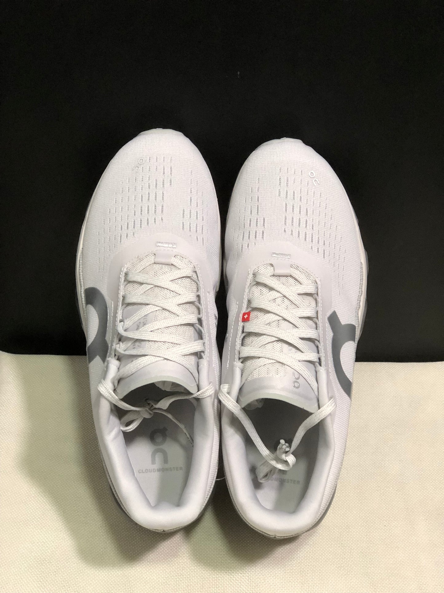 Tênis On Running Cloudmonster 2