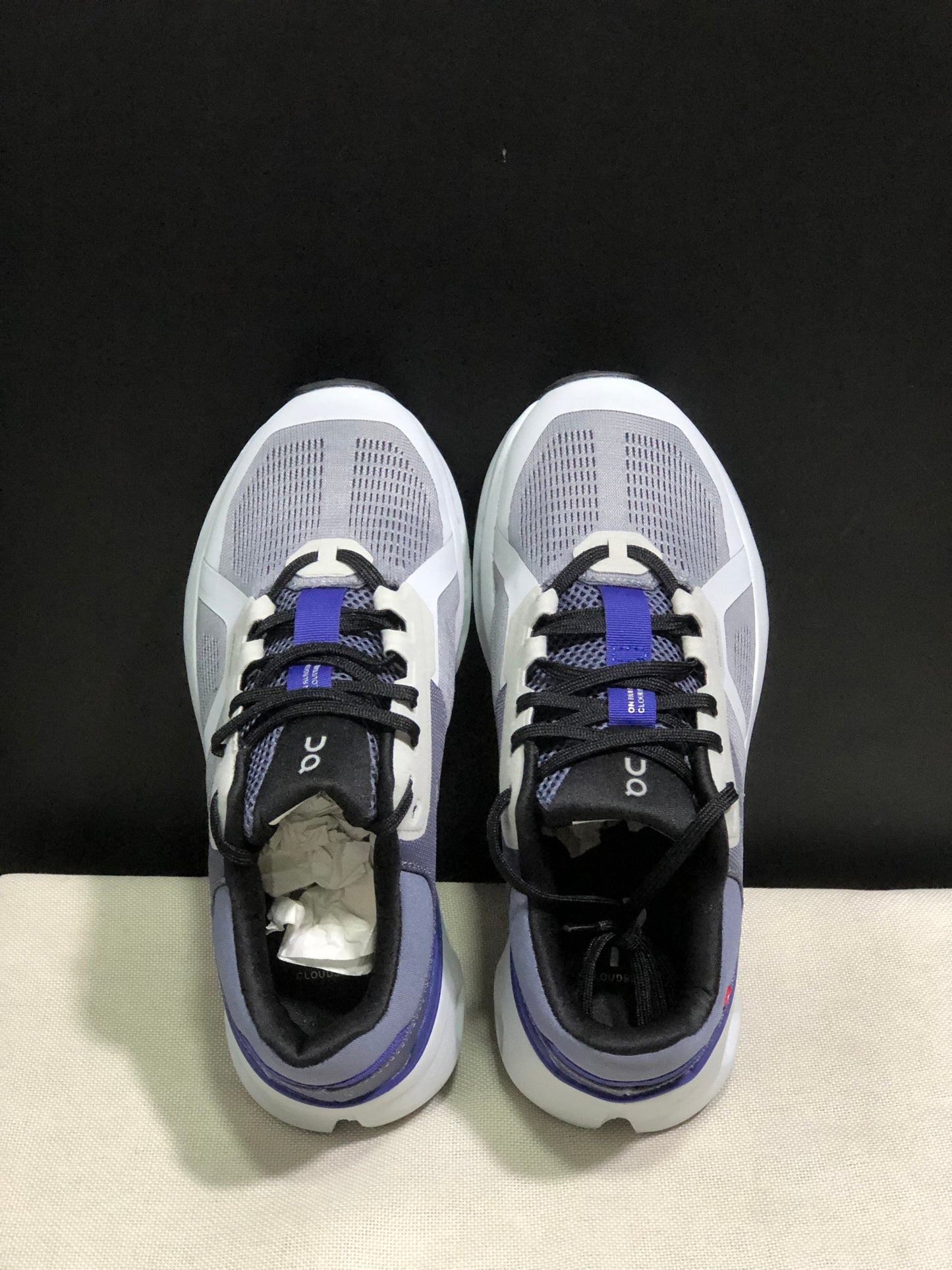 Tênis On Running Cloudrunner 2