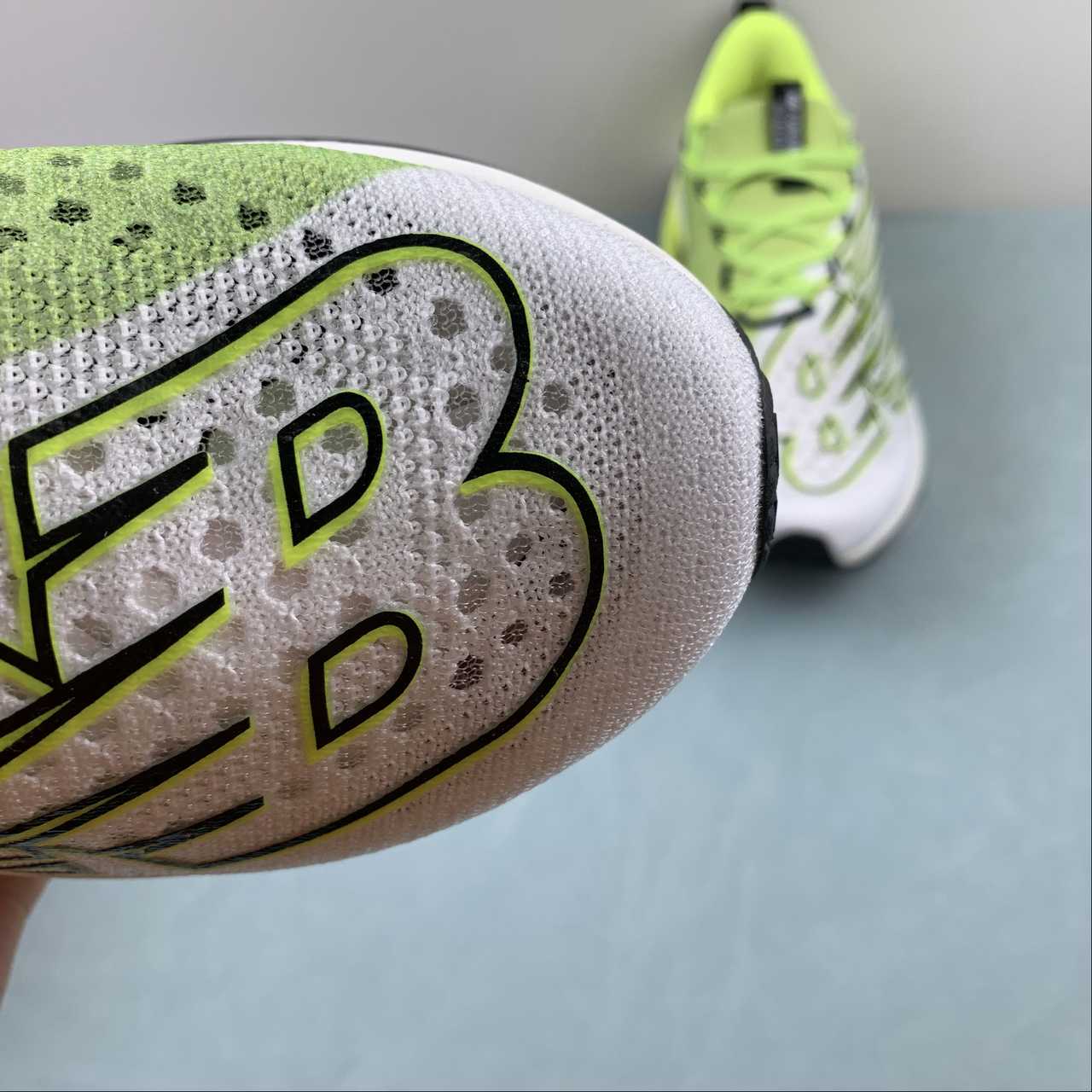 Tênis New Balance Fuelcell Supercomp Elite V3