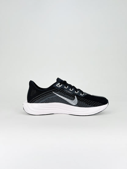 Tênis Nike Pegasus Plus