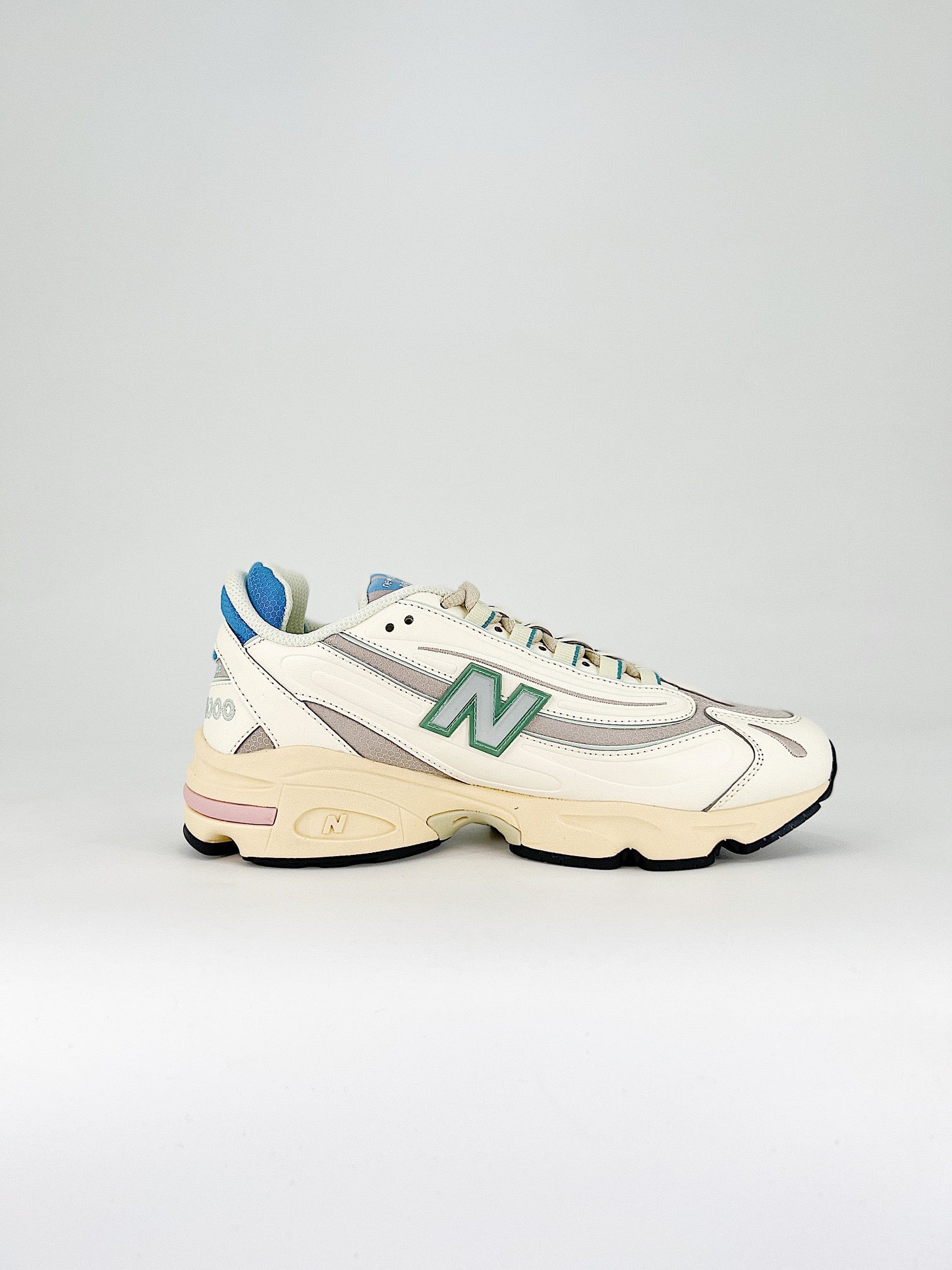 New Balance 1000 Angora