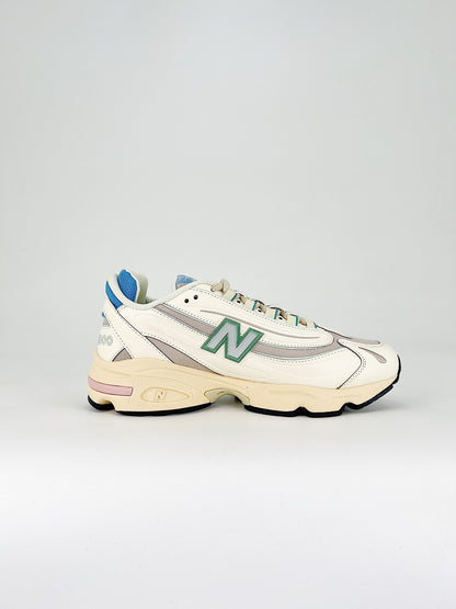 New Balance 1000 Angora