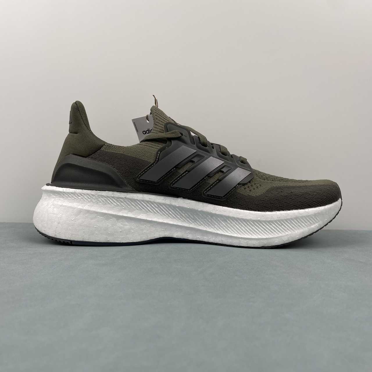 Tênis Adidas Ultraboost 5