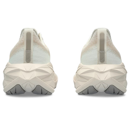 Tênis Asics Novablast 4