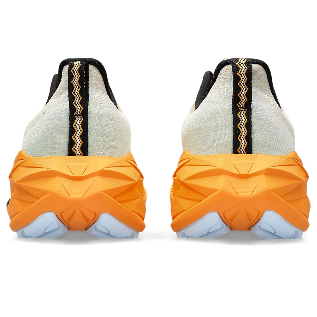 Tênis Asics Novablast 4