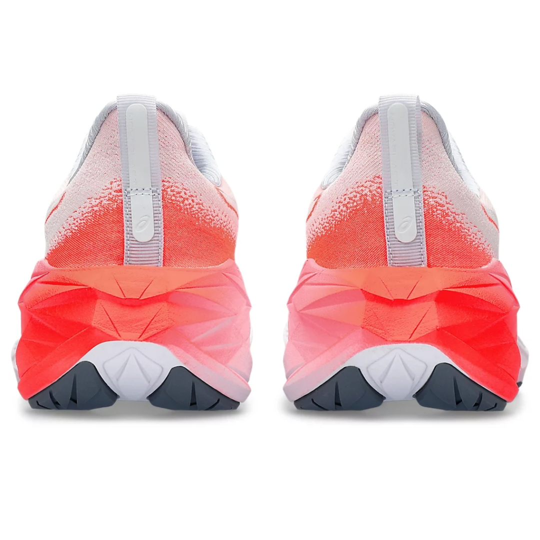 Tênis Asics Novablast 4