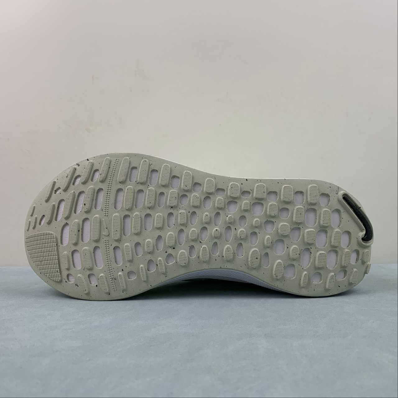 Tênis Nike Infinity Run 4