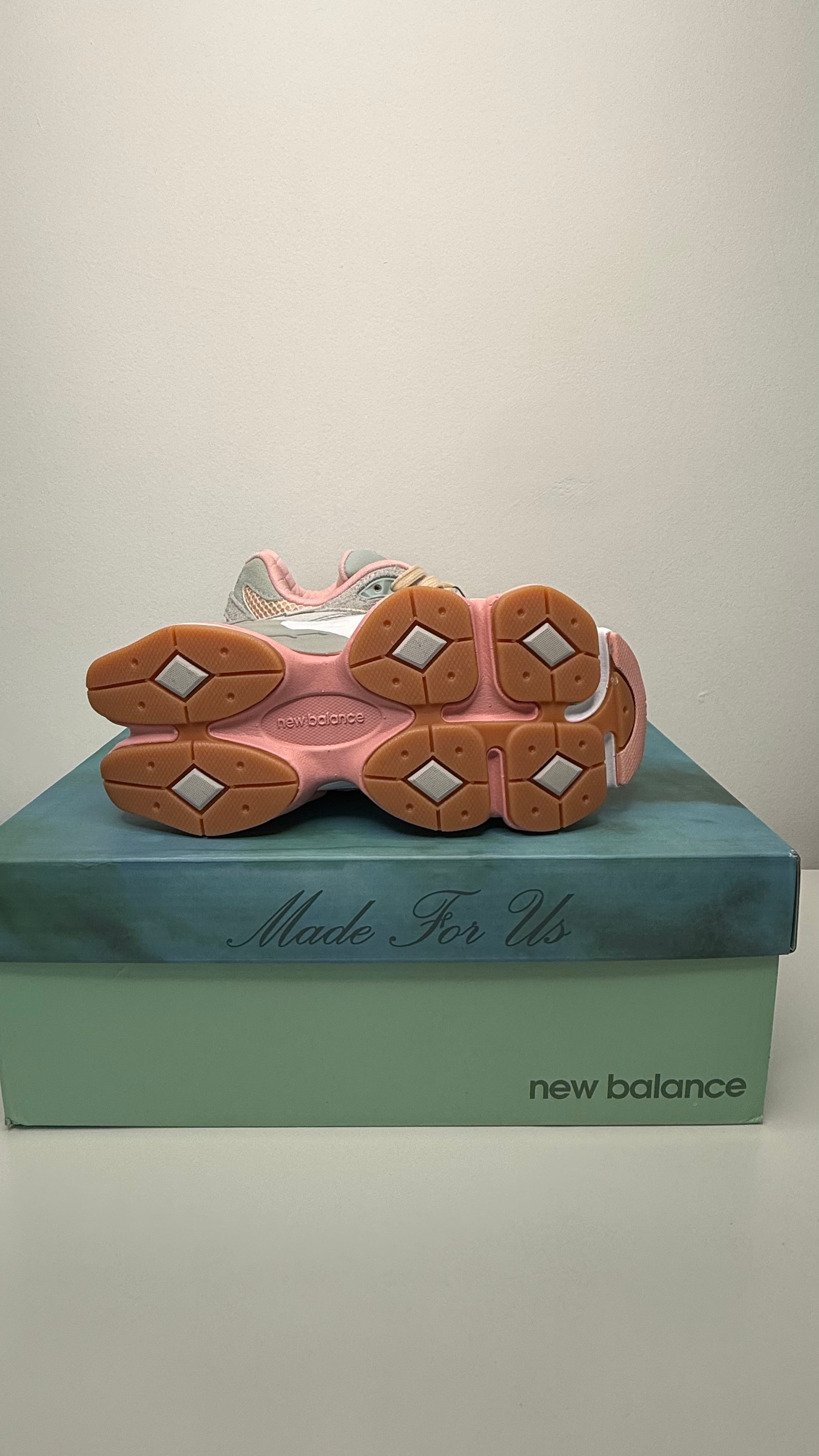 Joe Freshgoods x New Balance 9060 Baby Shower Blue - PRONTA ENTREGA