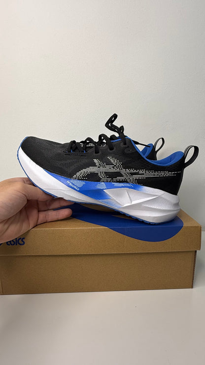 Tênis Asics Novablast 5 - PRONTA ENTREGA
