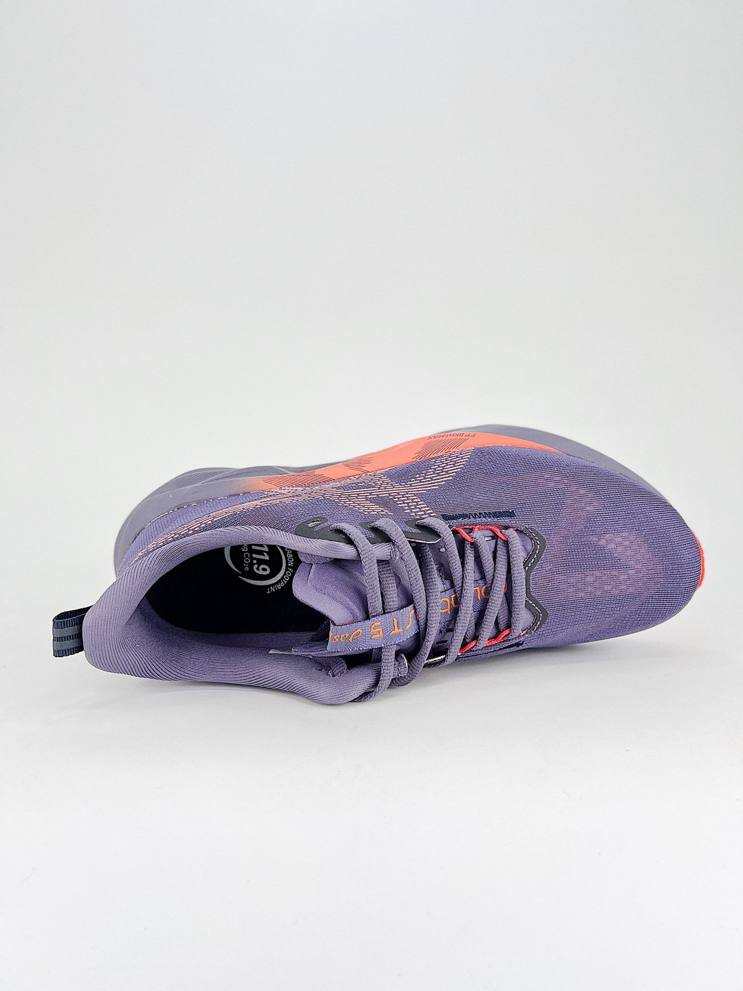 Tênis Asics Novablast 5