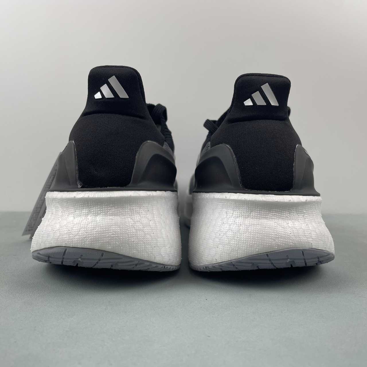 Tênis Adidas Ultraboost 5x