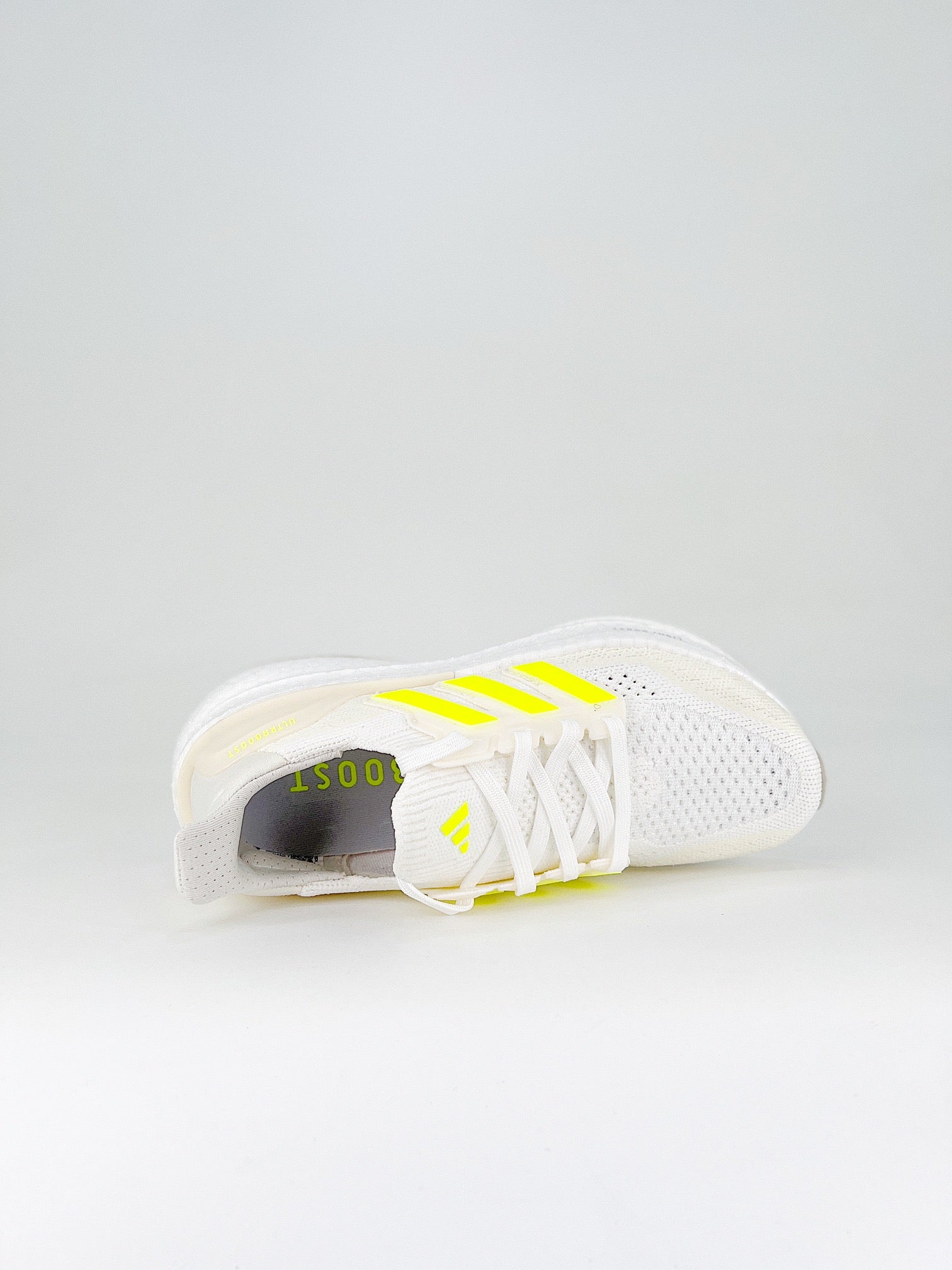 Tênis Adidas Ultraboost 5