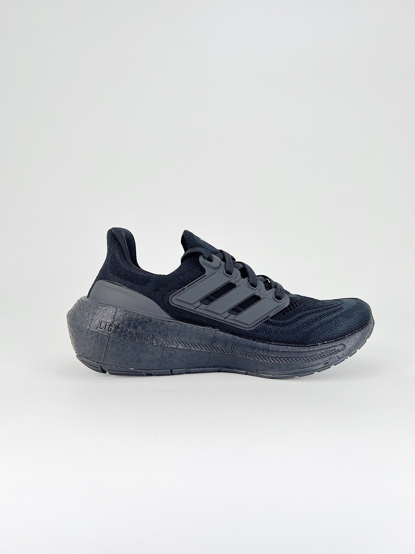 Tênis Y-3 Ultraboost Light 23