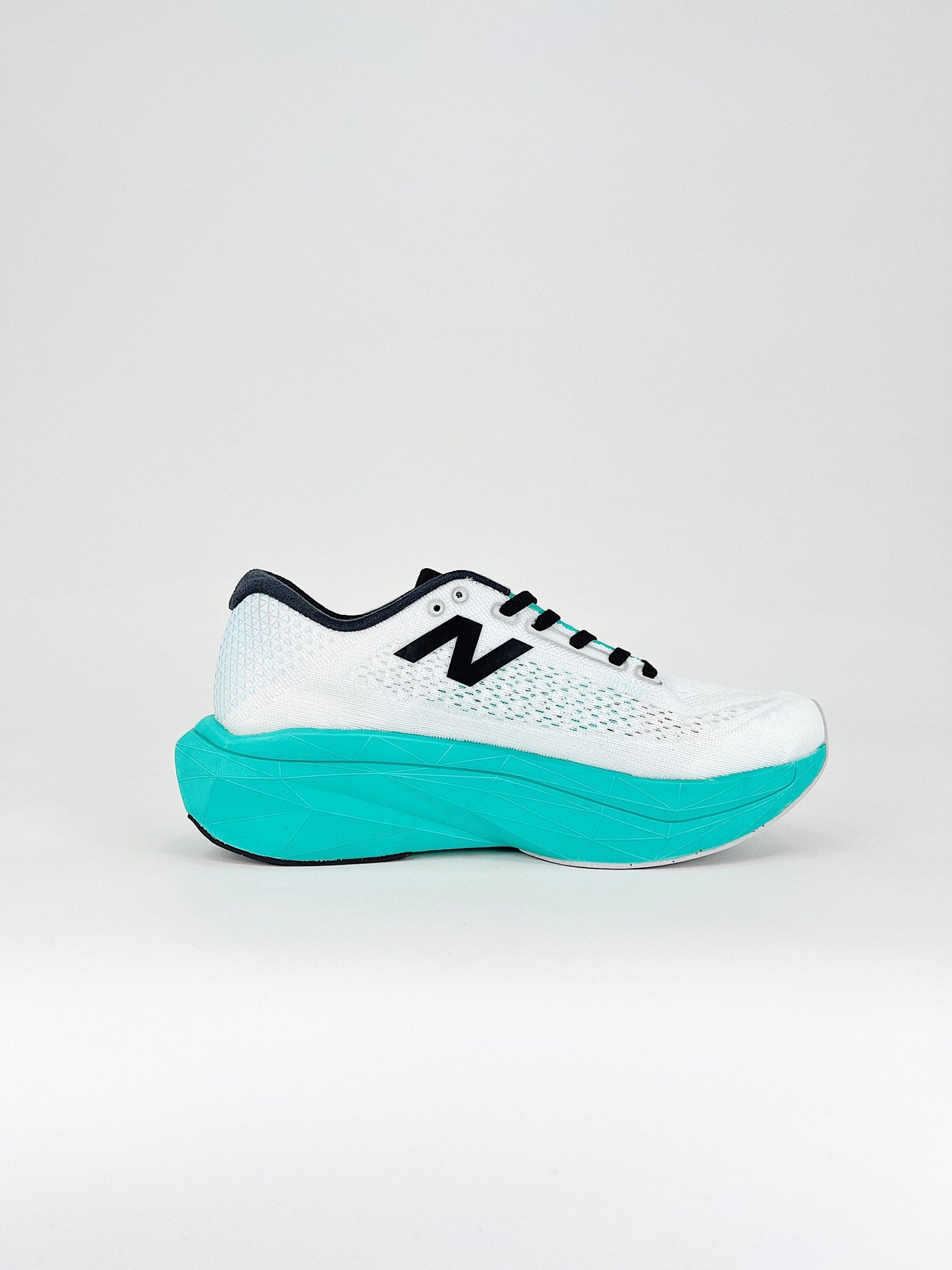 Tênis New Balance Fuelcell Supercomp Trainer V3