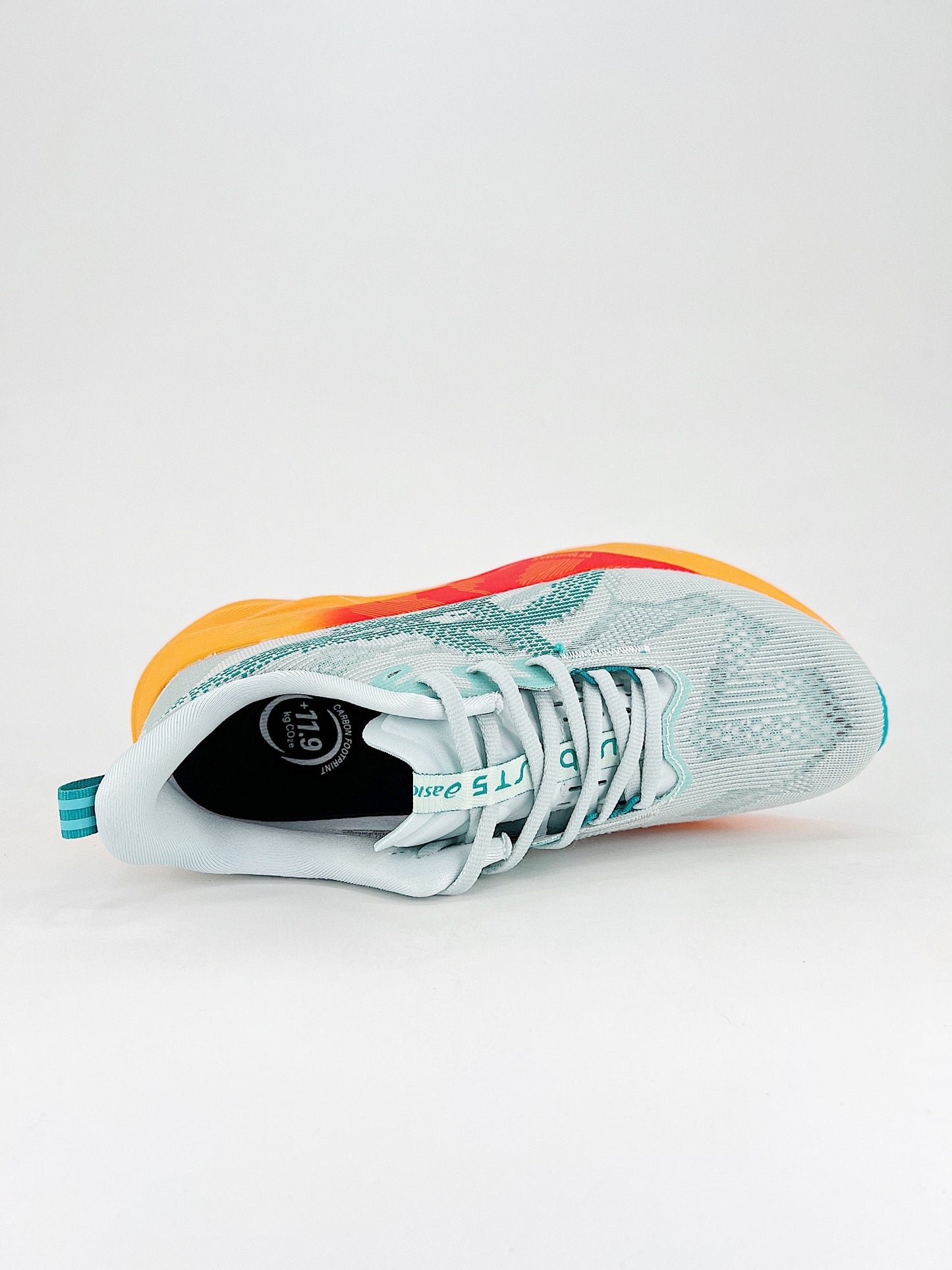 Tênis Asics Novablast 5