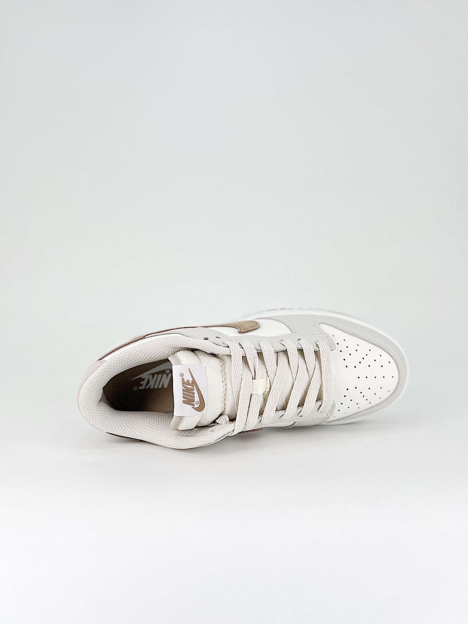 Nike Dunk Low SE Phantom Khaki