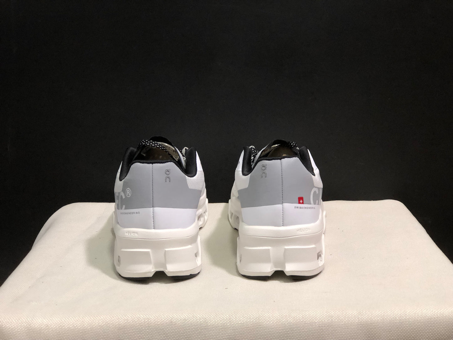 Tênis On Running Cloudmonster