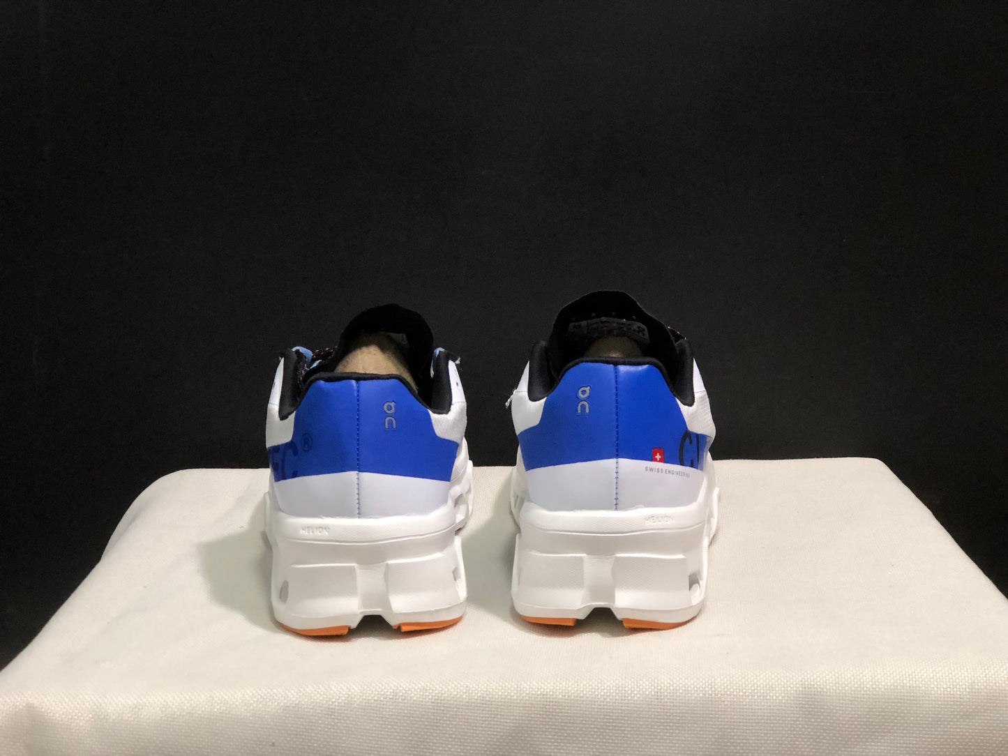 Tênis On Running Cloudmonster