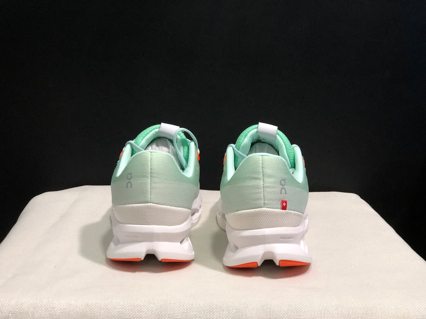 Tênis On Running Cloudsurfer