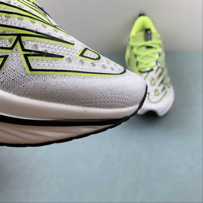 Tênis New Balance Fuelcell Supercomp Elite V3