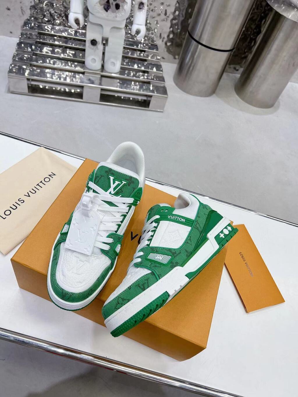 Tênis LV Trainer