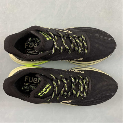 Tênis New Balance Fuelcell Supercomp Trainer V2
